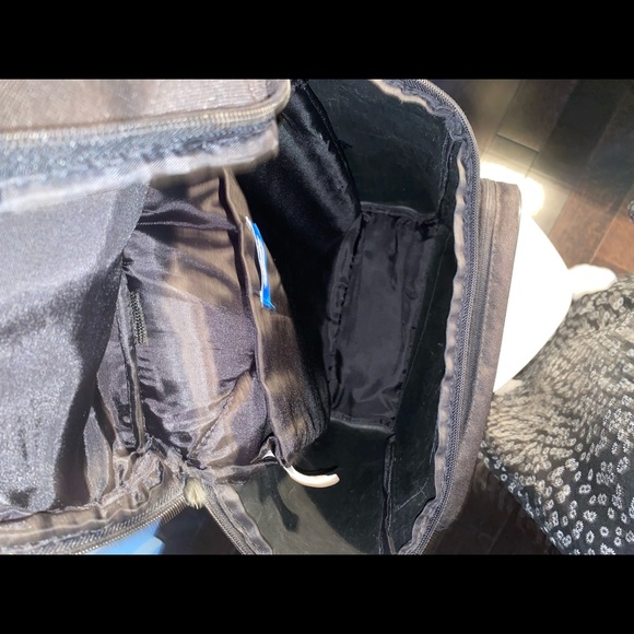 Black Addidas backpack - Picture 3 of 3